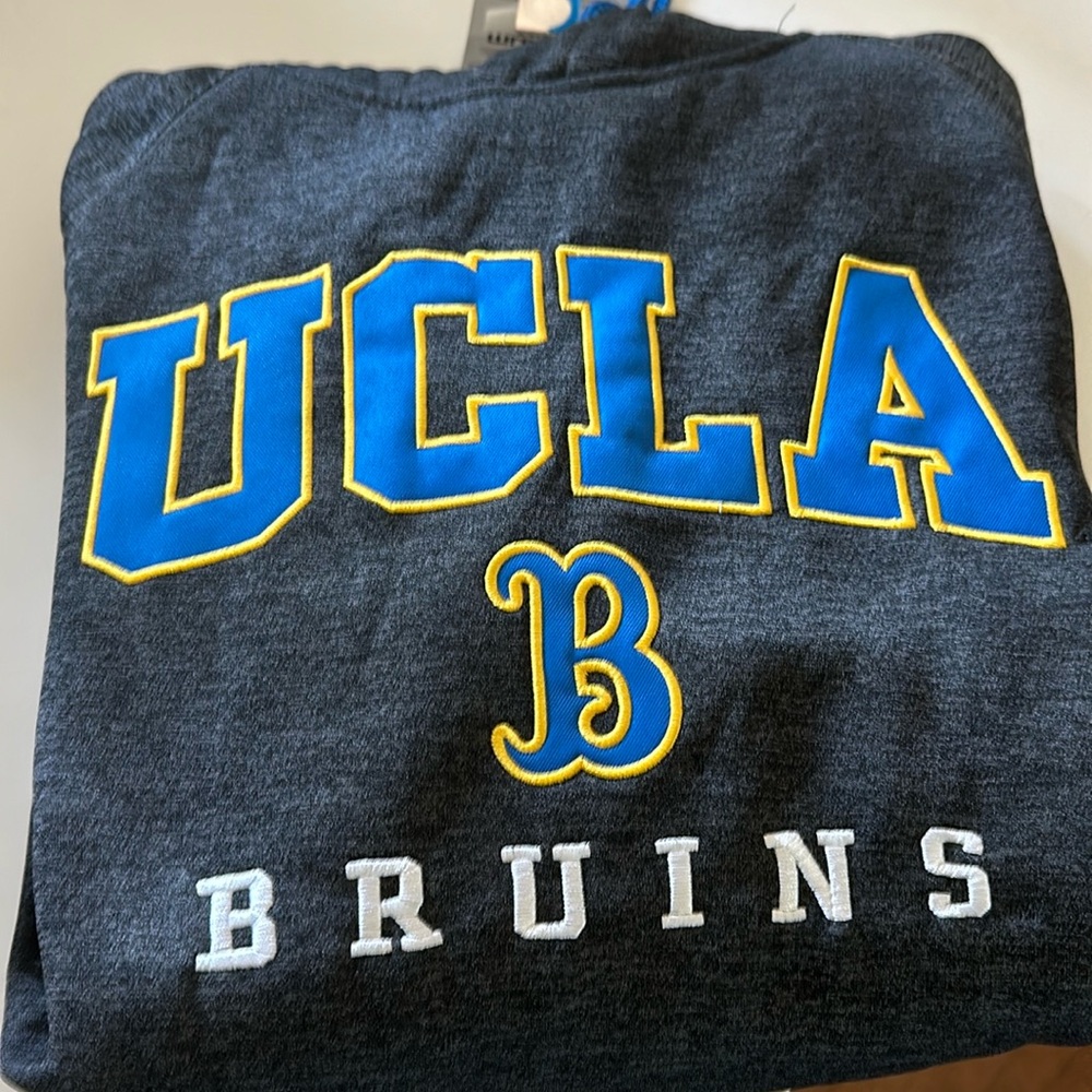 UCLA stadium athletics size small women's pull over hoodie with pockets